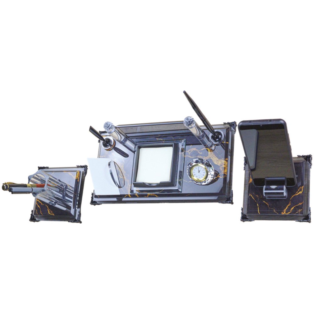 Kristal Masa İsimliği